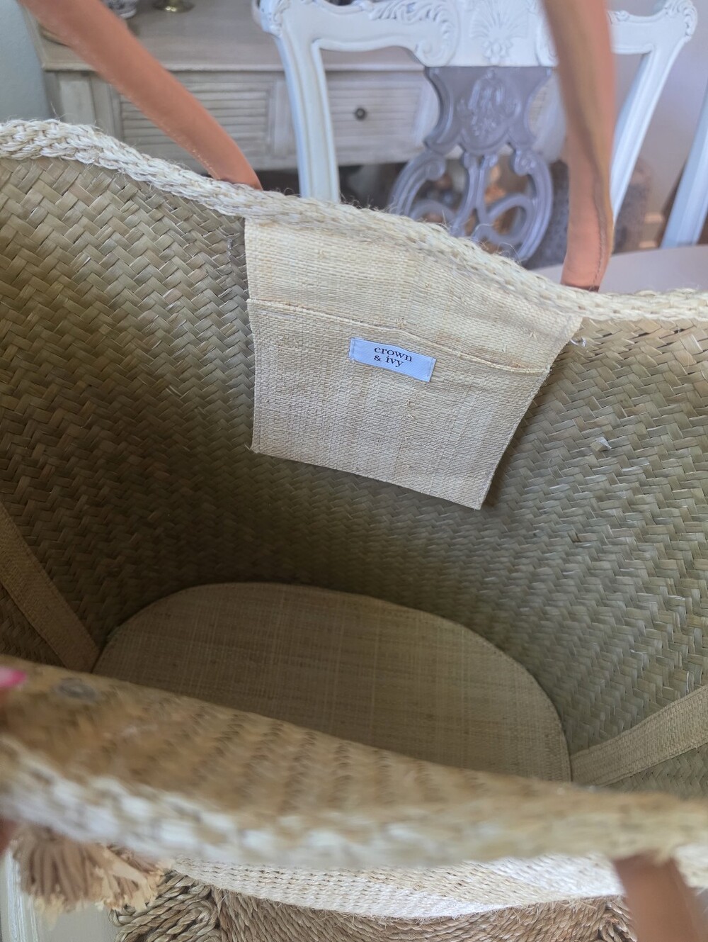 Crown And Ivy Straw Tote - Picture 2 of 5